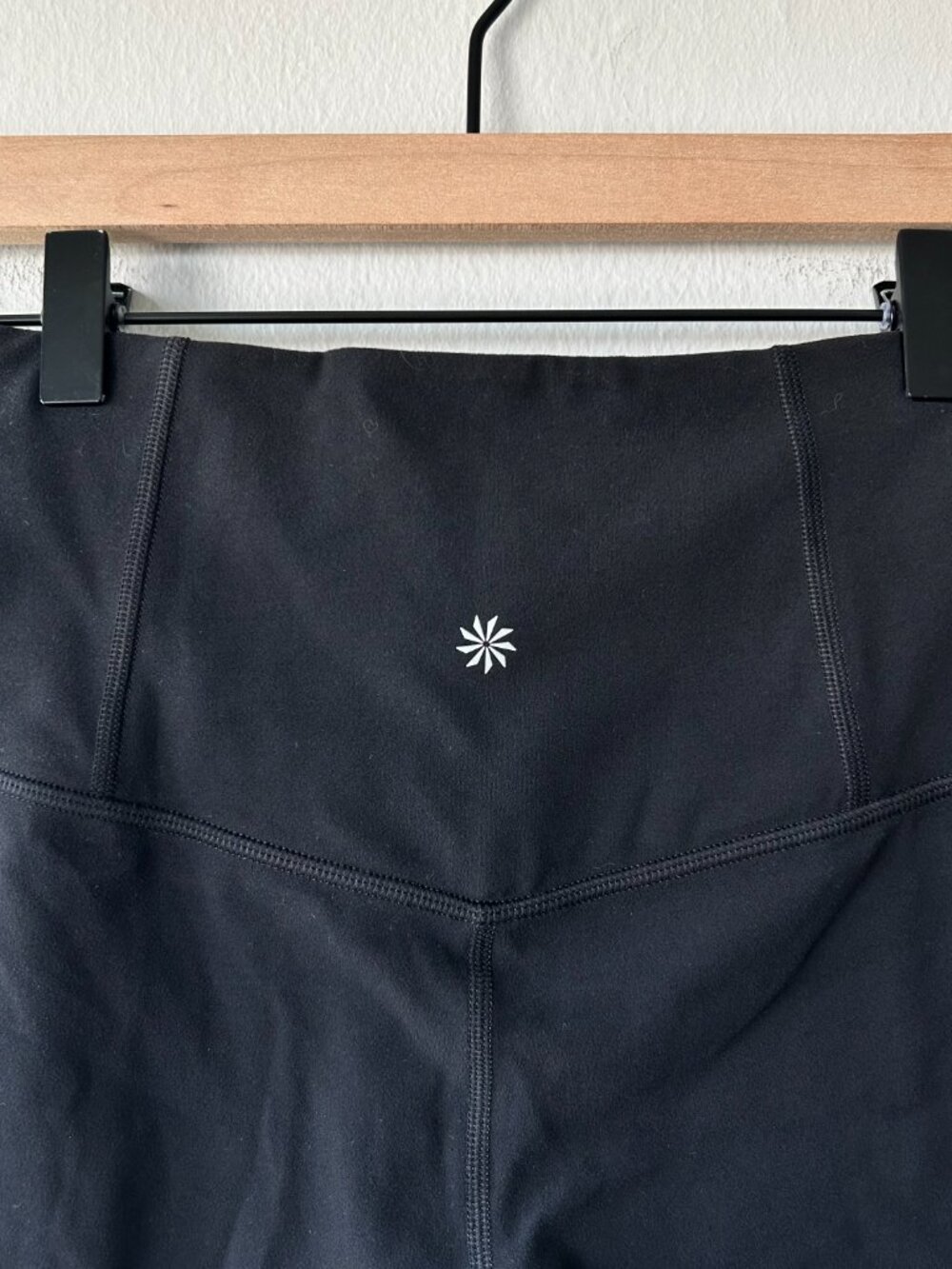 Athleta Ultra High Rise Elation 7" Bike Shorts Black Small Yoga Training - Picture 4 of 9